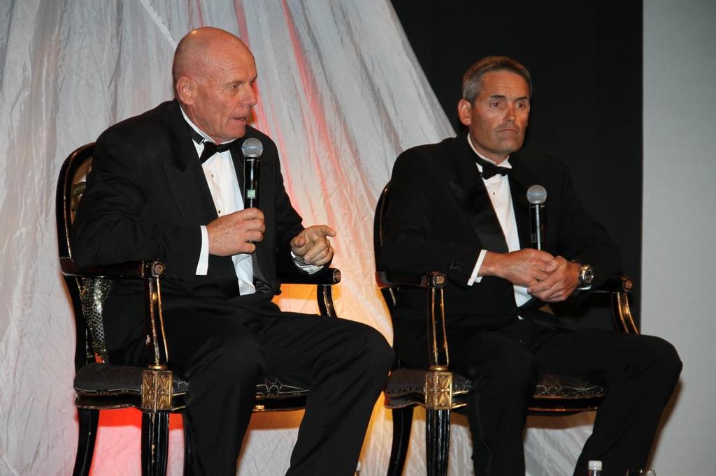 Grant Dalton (left) puts his view while his rival, Russell Coutts, listens at the black tie dinner. © Richard Gladwell www.photosport.co.nz